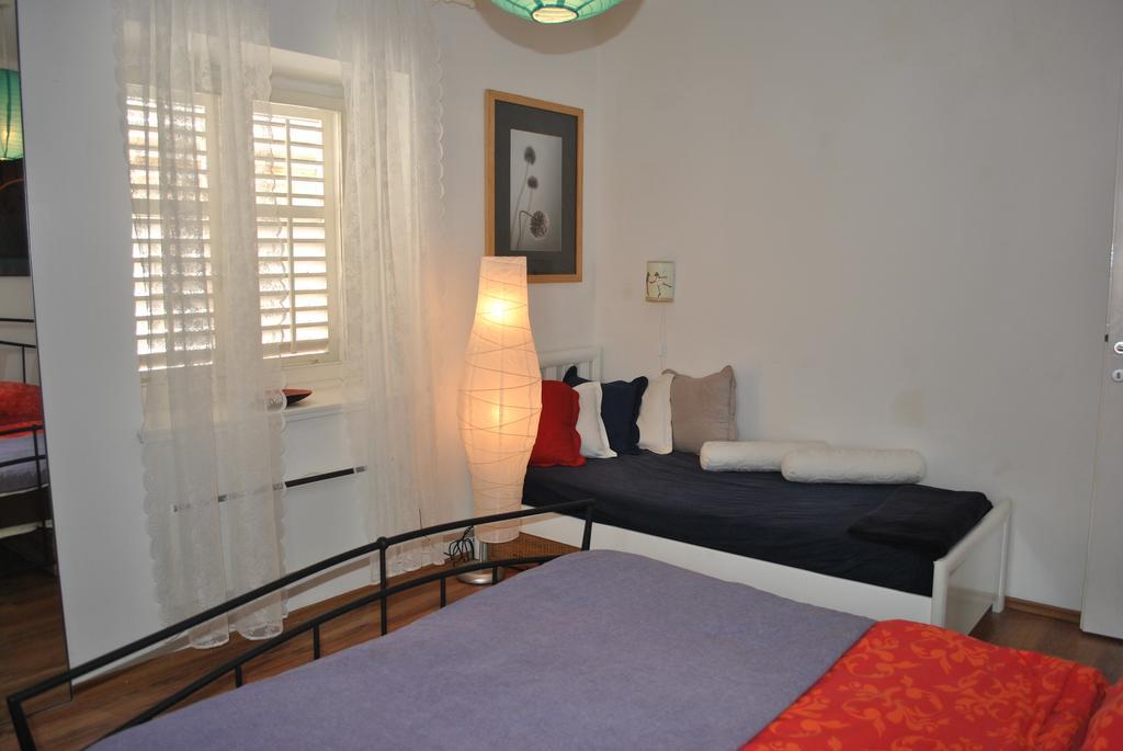 Apartment Optimist Makarska Zimmer foto