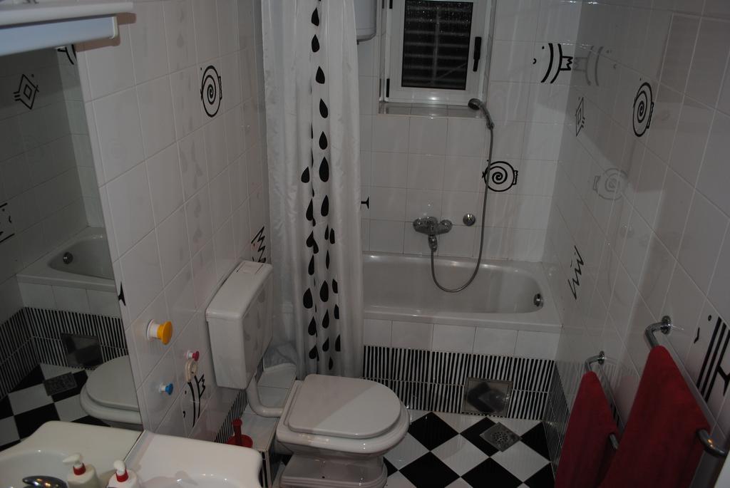 Apartment Optimist Makarska Zimmer foto